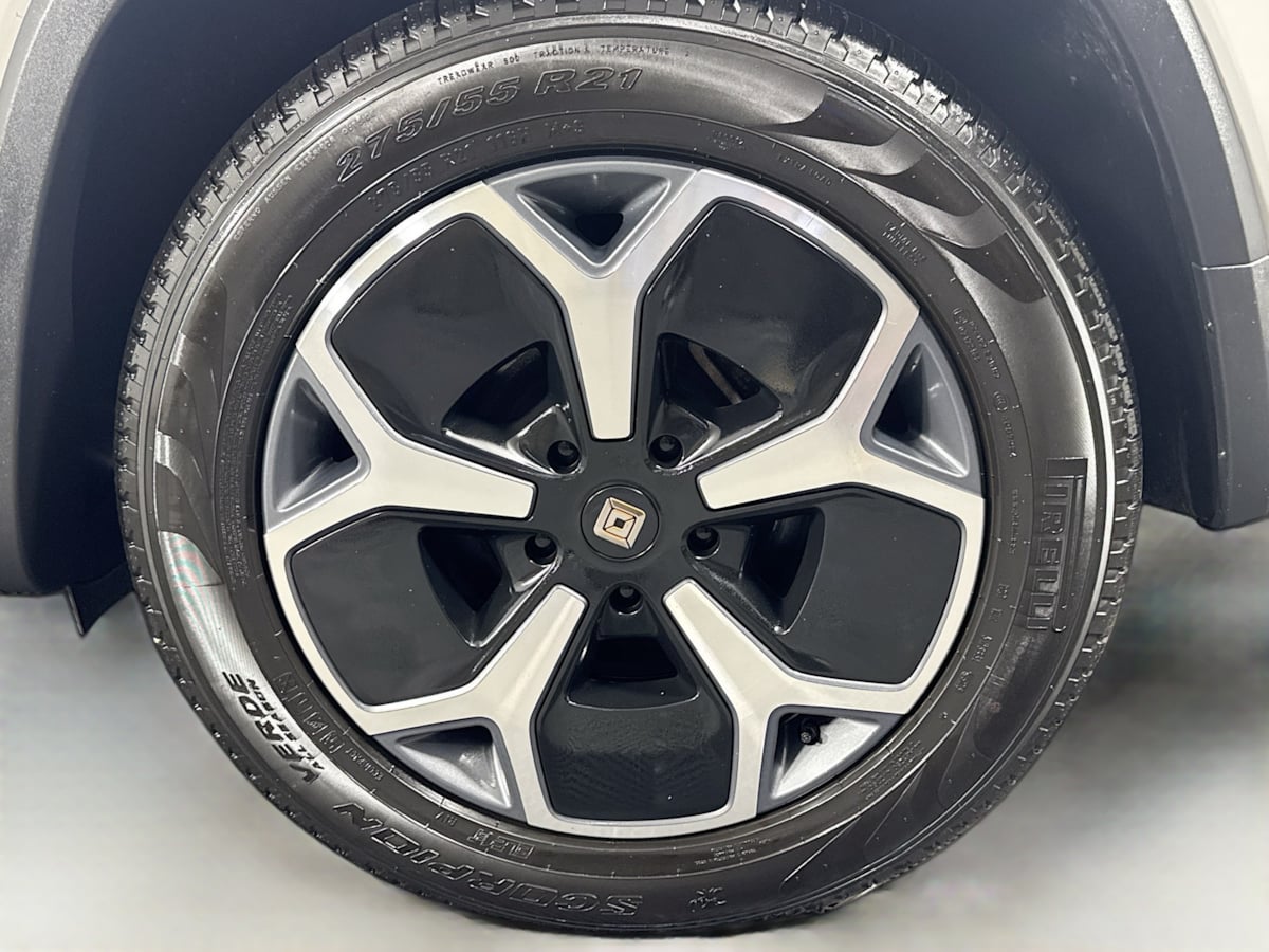 2024 Rivian R1S Adventure photo 33