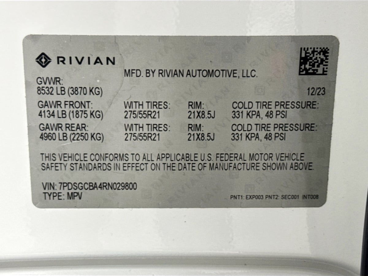 2024 Rivian R1S Adventure photo 35