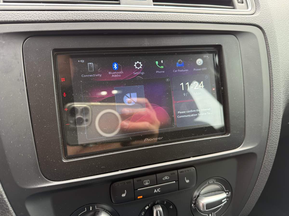 2018 Volkswagen Jetta 1.4T Wolfsburg Edition photo 9