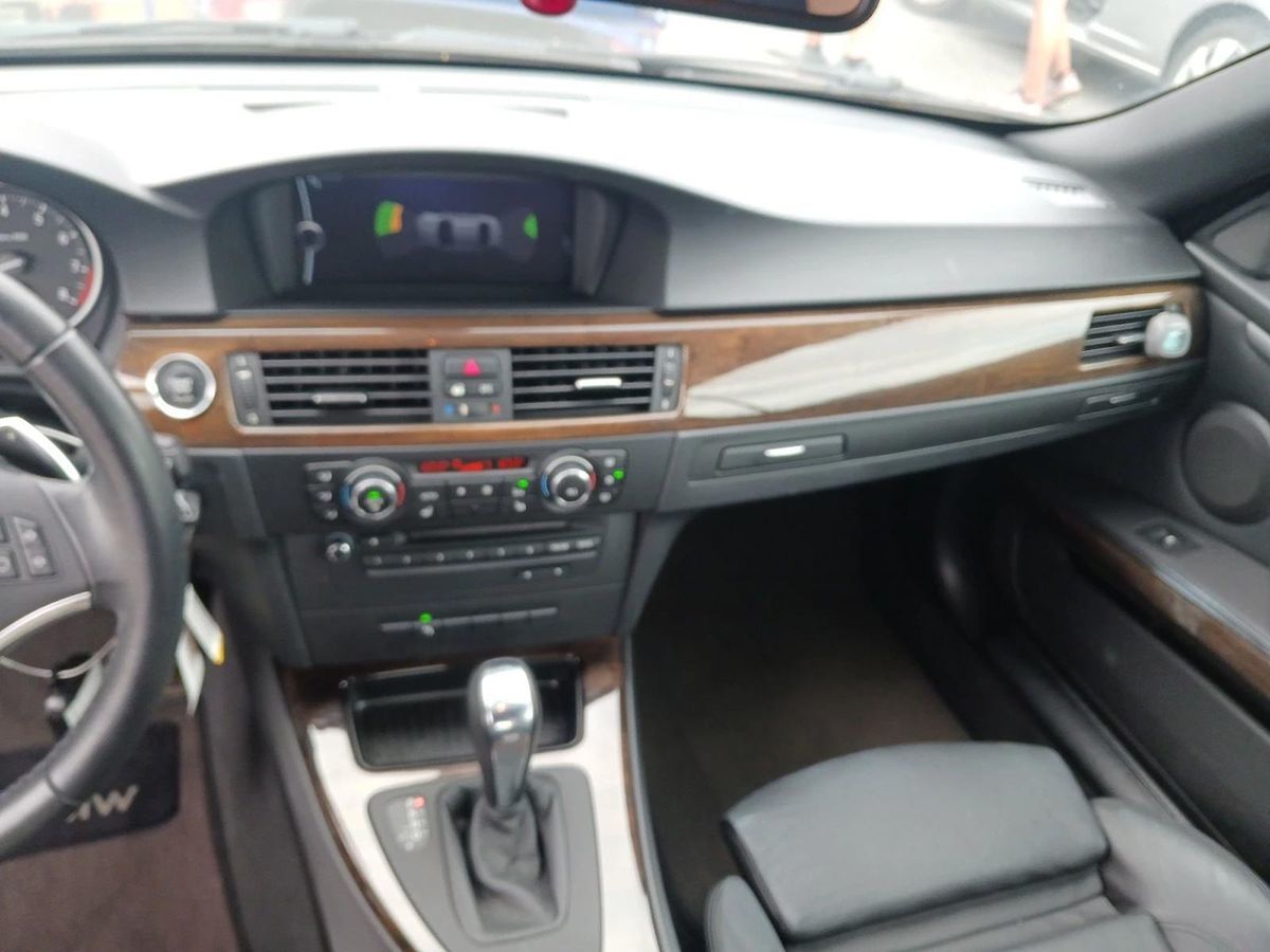 2011 Bmw 328i 3-series photo 2