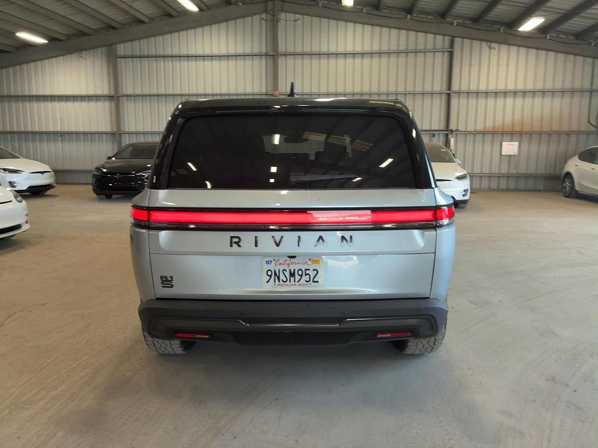 2025 Rivian R1S Adventure photo 11