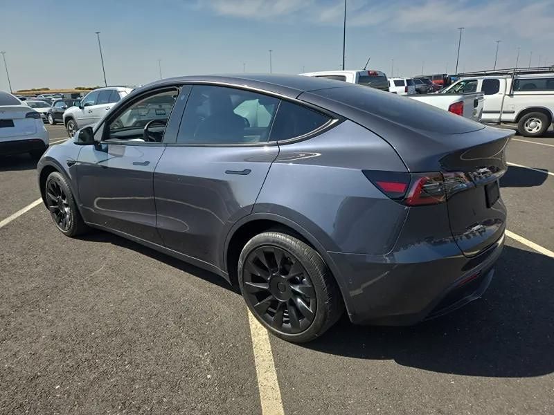 2022 Tesla Model Y Long Range photo 8
