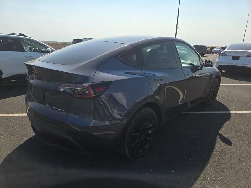 2022 Tesla Model Y Long Range photo 10