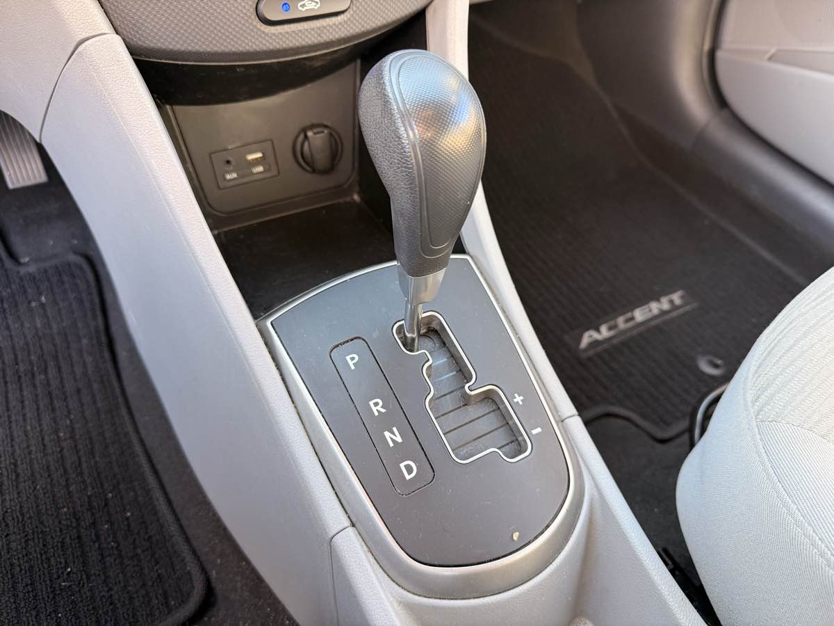 2017 Hyundai Accent SE photo 10