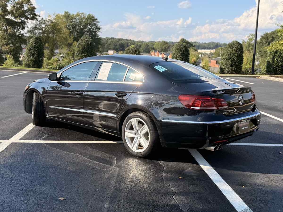 2014 Volkswagen CC Sport photo 2