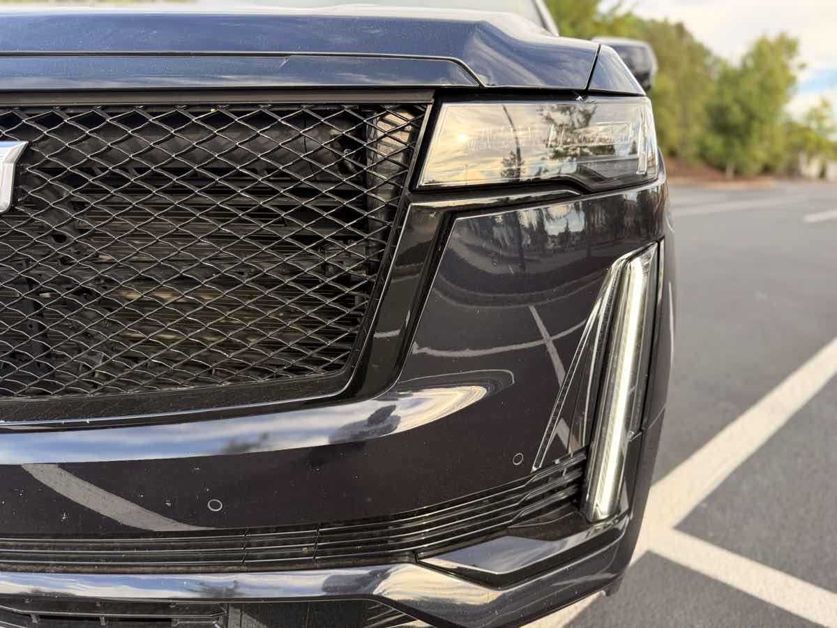 2021 Cadillac Escalade Sport Platinum photo 2