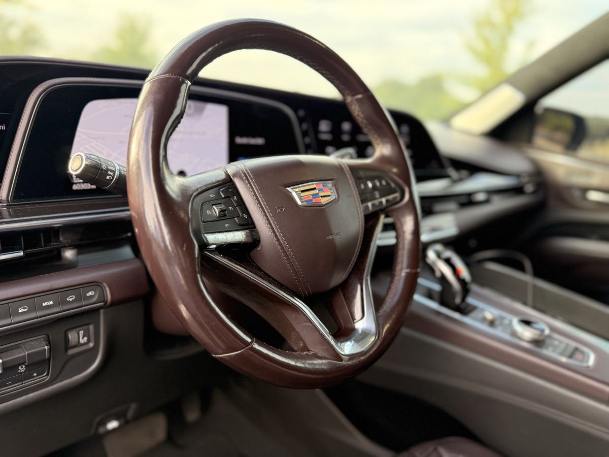 2021 Cadillac Escalade Sport Platinum photo 5