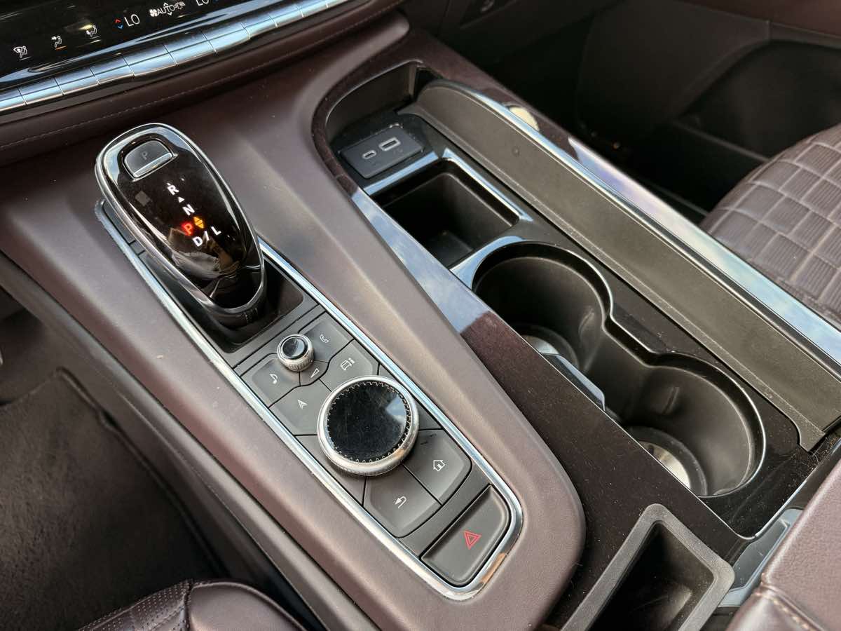2021 Cadillac Escalade Sport Platinum photo 12