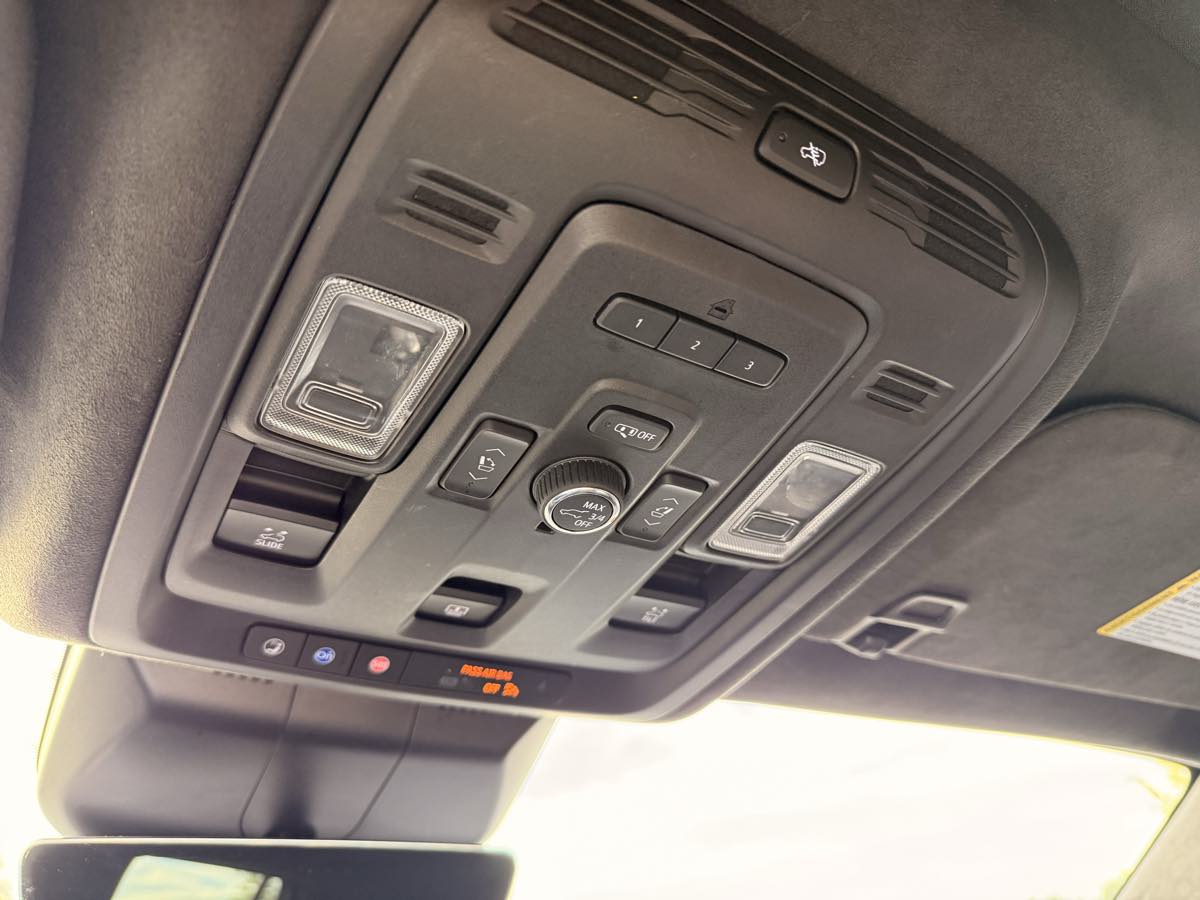 2021 Cadillac Escalade Sport Platinum photo 16