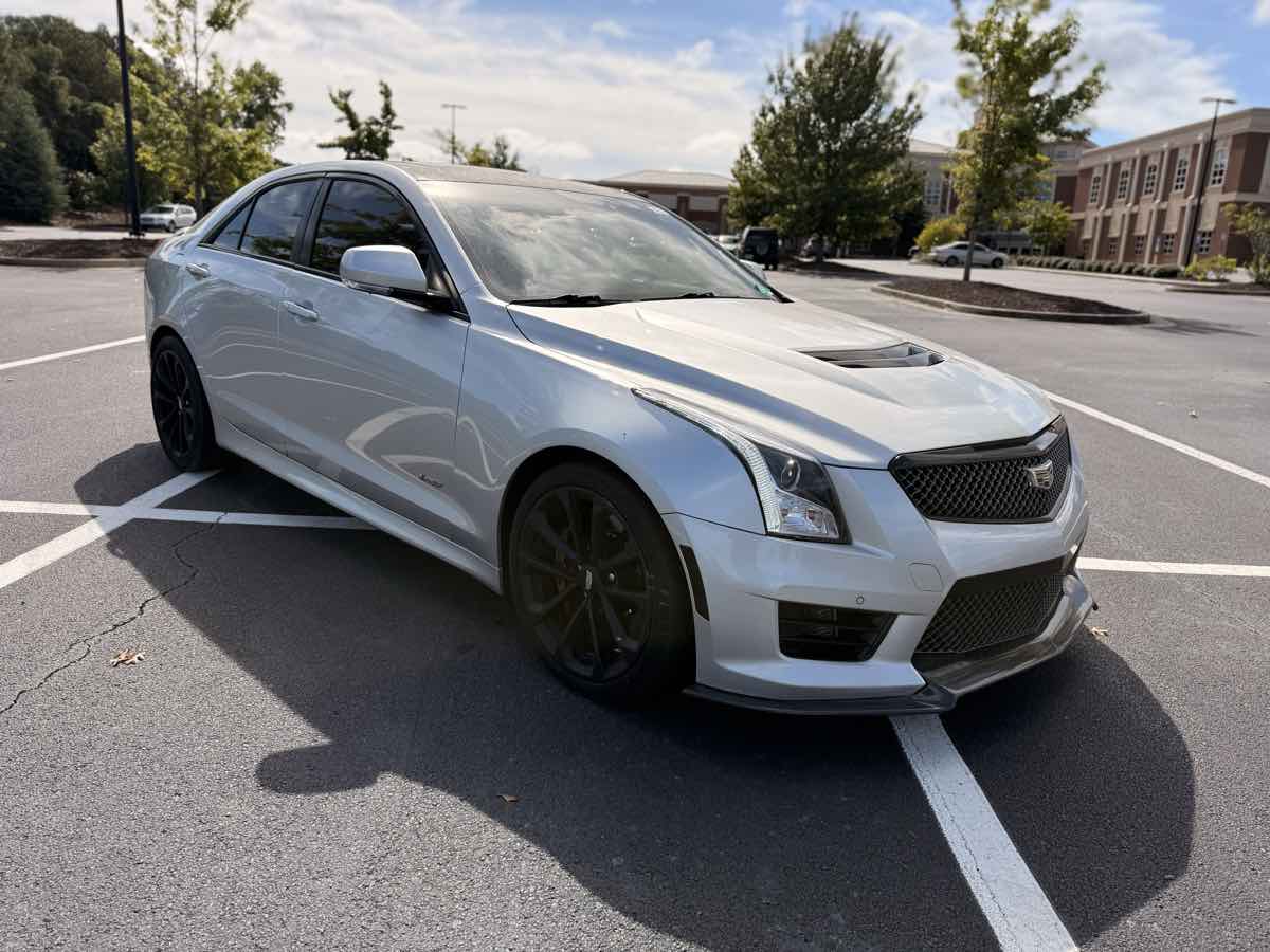 2017 Cadillac ATS V Luxury photo 2