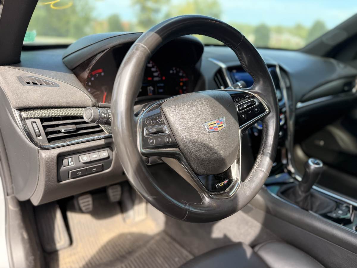 2017 Cadillac ATS V Luxury photo 8