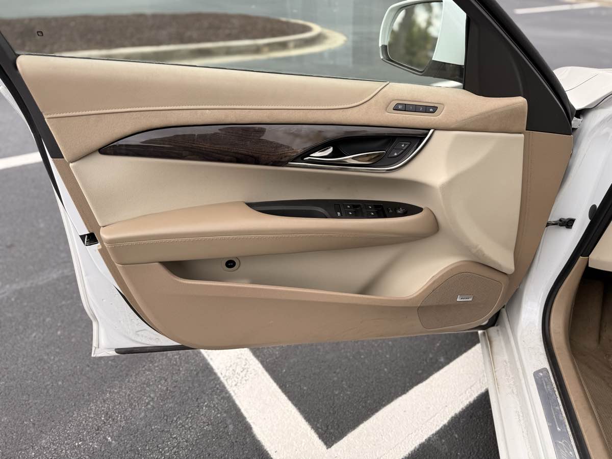 2015 Cadillac ATS Luxury photo 9