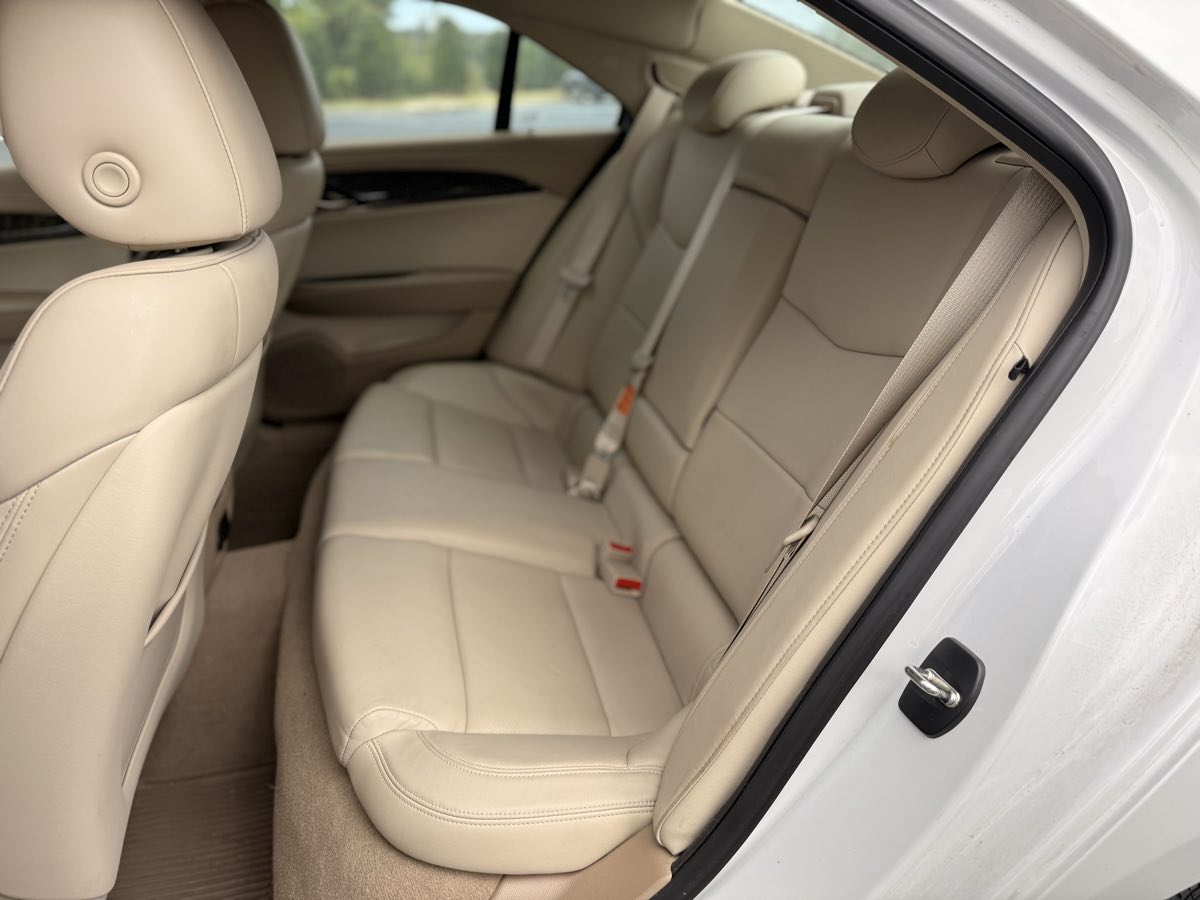 2015 Cadillac ATS Luxury photo 10