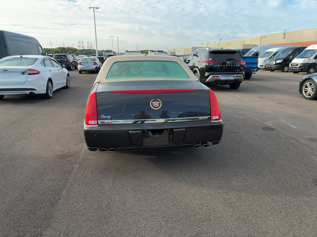 2008 Cadillac DTS Luxury photo 9