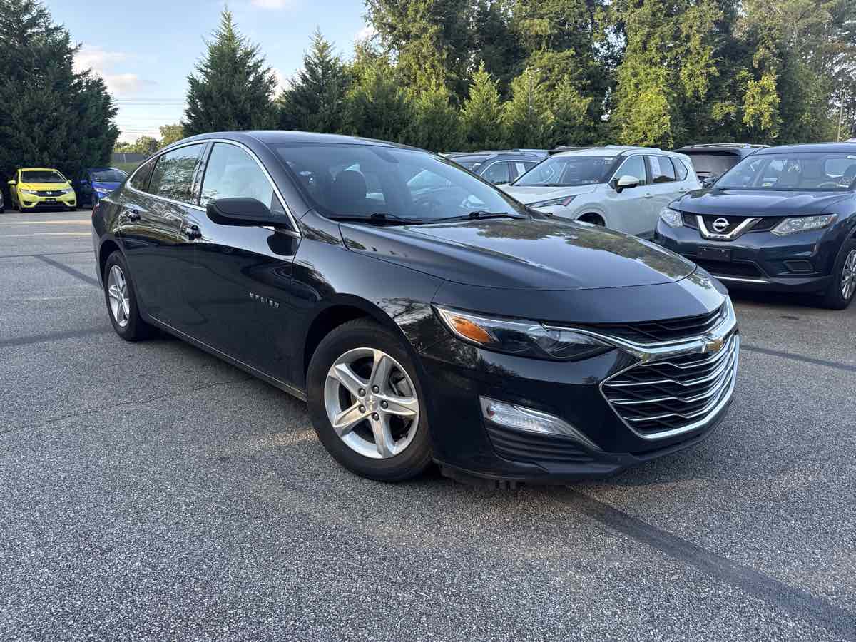 2020 Chevrolet Malibu LS photo 4