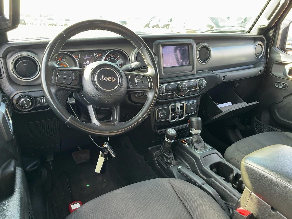 2022 Jeep Gladiator Willys photo 6