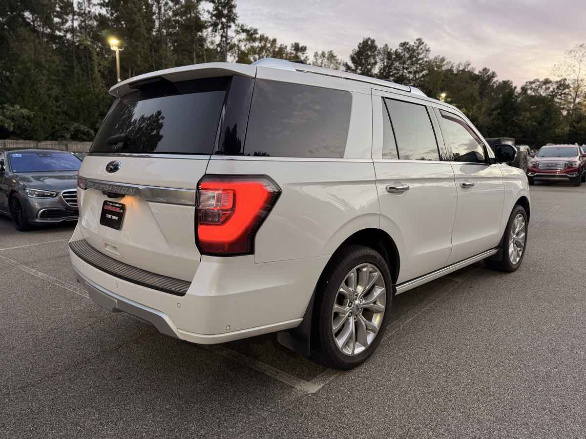 2019 Ford Expedition Platinum photo 2