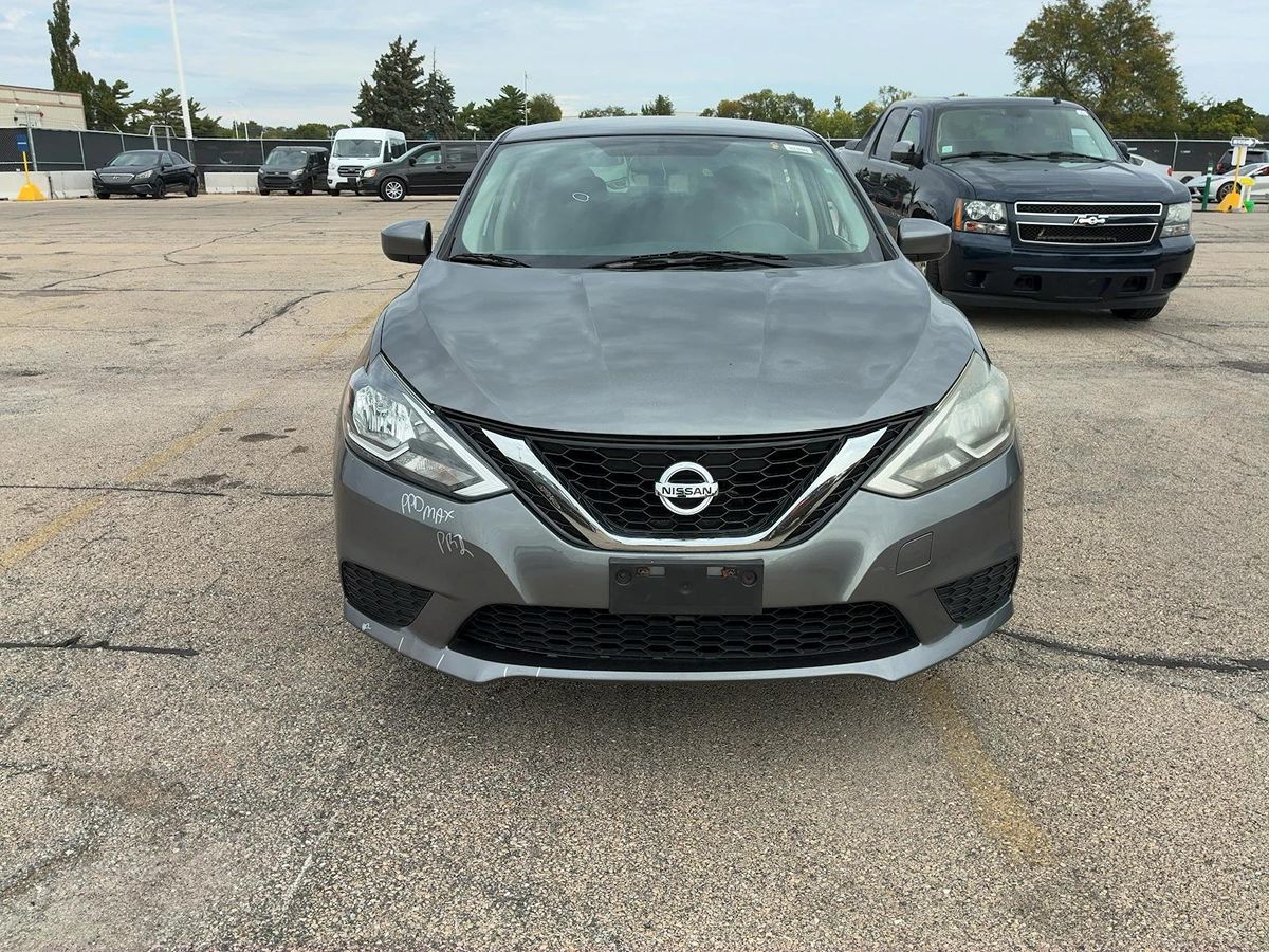 2016 Nissan Sentra S photo 2