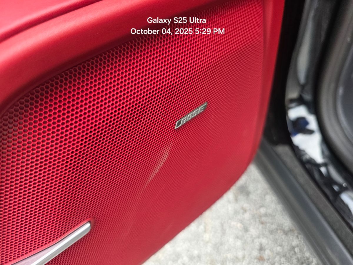 2018 Porsche Cayenne Base Platinum Edition photo 12