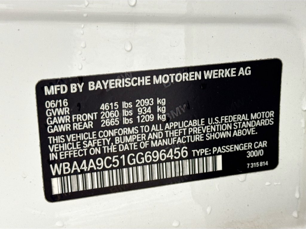 Photo 43 of this BMW 4 Series
