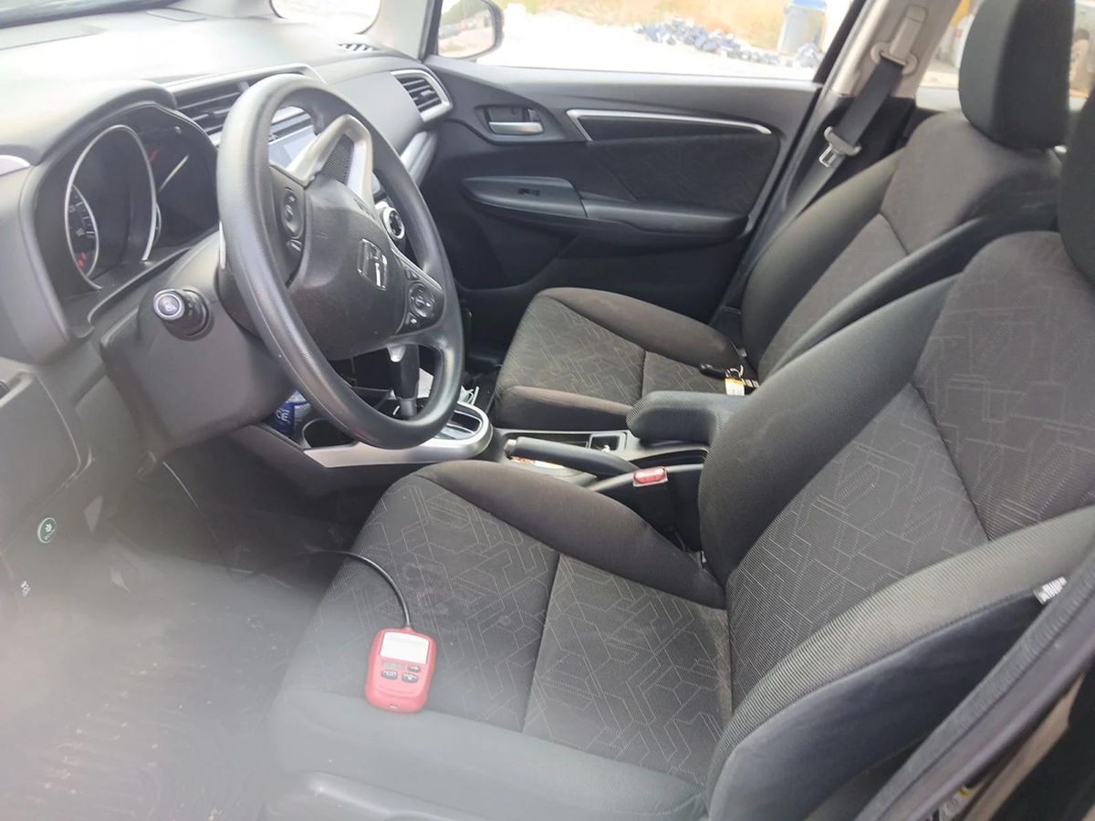2016 Honda Fit EX photo 2