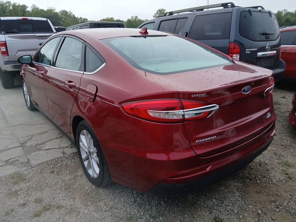 2019 Ford Fusion SE photo 5