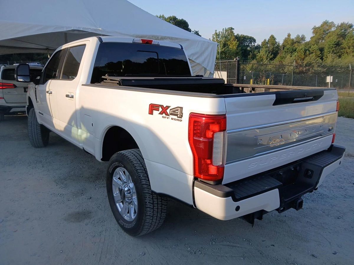 2019 Ford F-250 Platinum photo 8