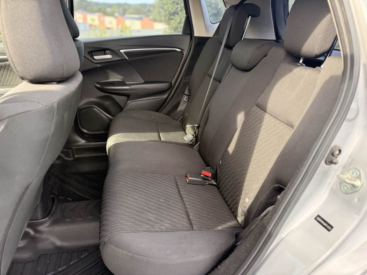 2018 Honda Fit EX photo 10