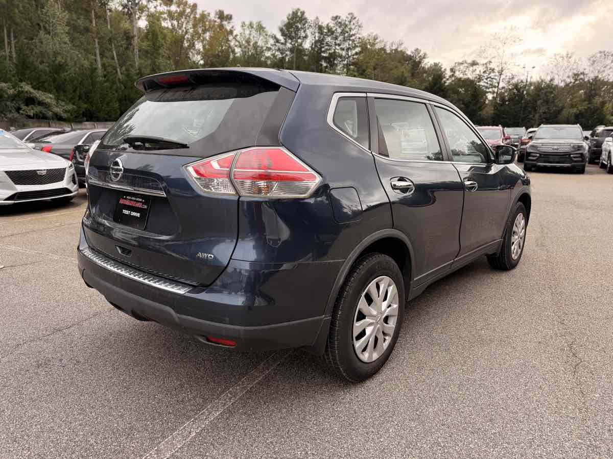 2015 Nissan Rogue S photo 3