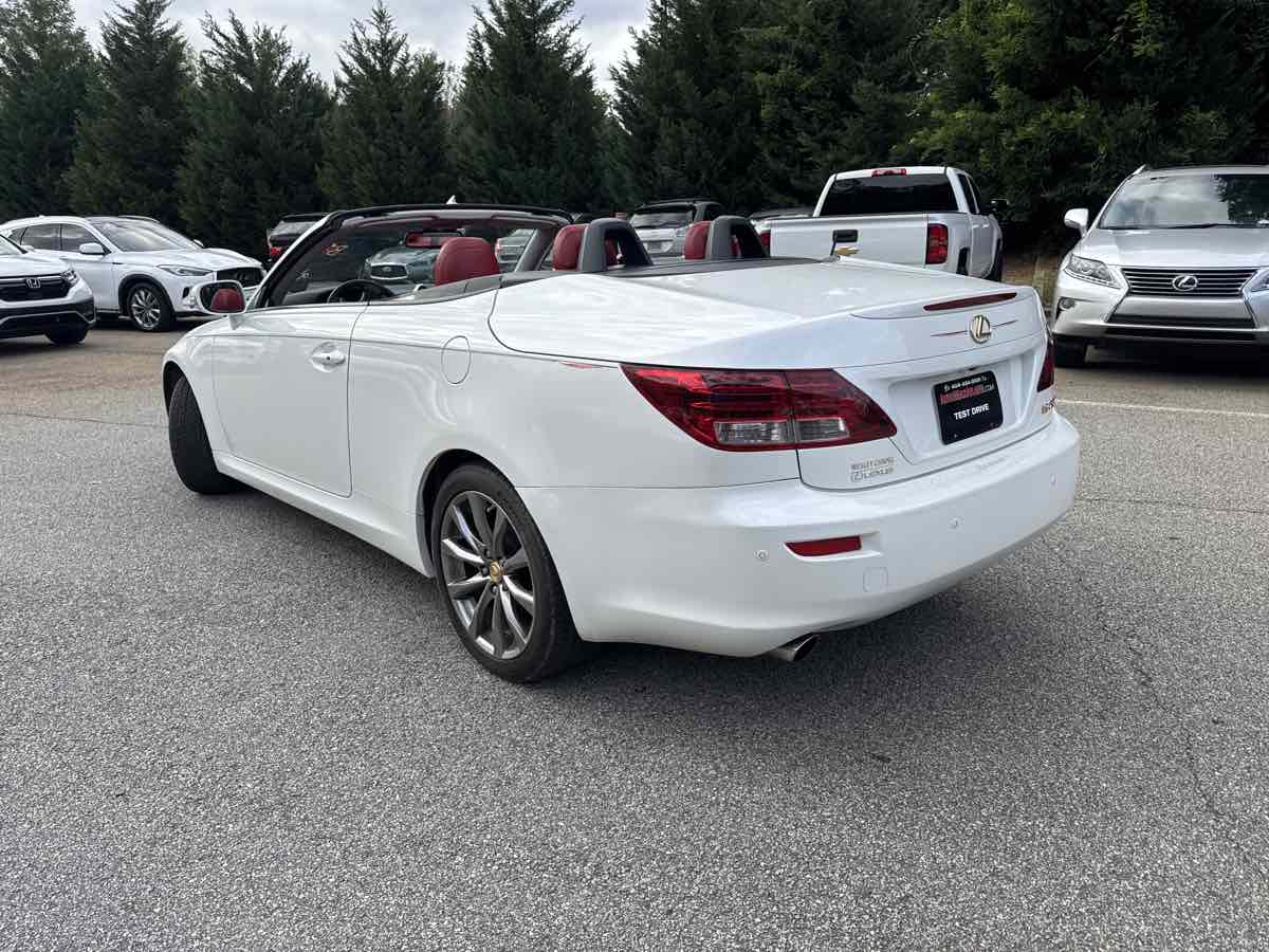 2013 Lexus IS 250C photo 2