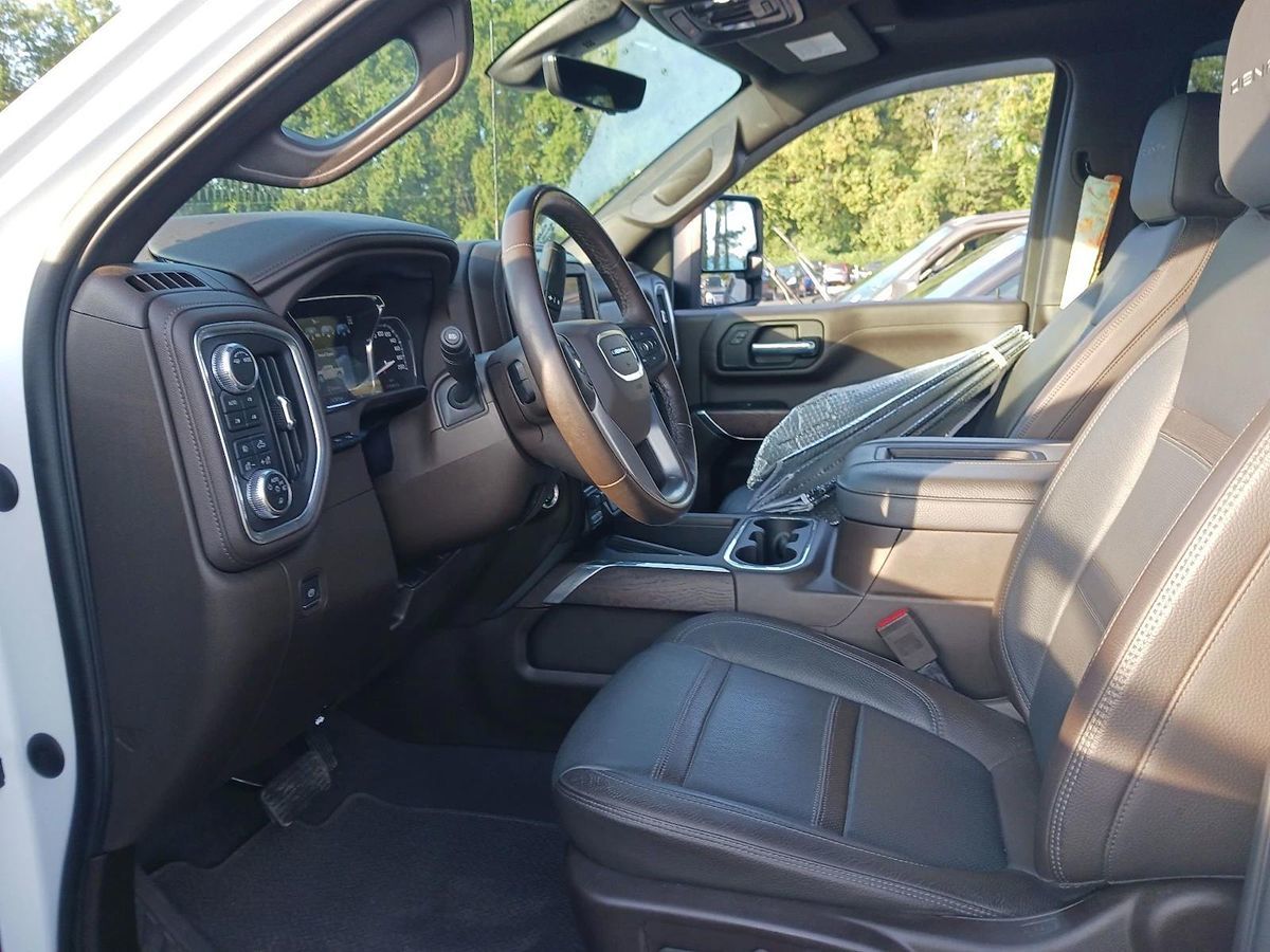 2022 Gmc Sierra HD Denali photo 3