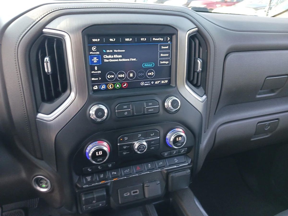 2022 Gmc Sierra HD Denali photo 2