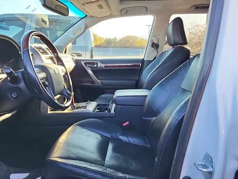 2015 Lexus GX 460 photo 4
