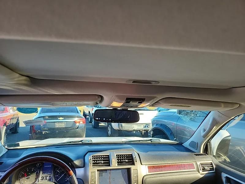 2015 Lexus GX 460 photo 3