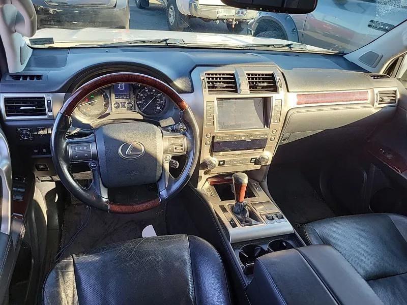 2015 Lexus GX 460 photo 2