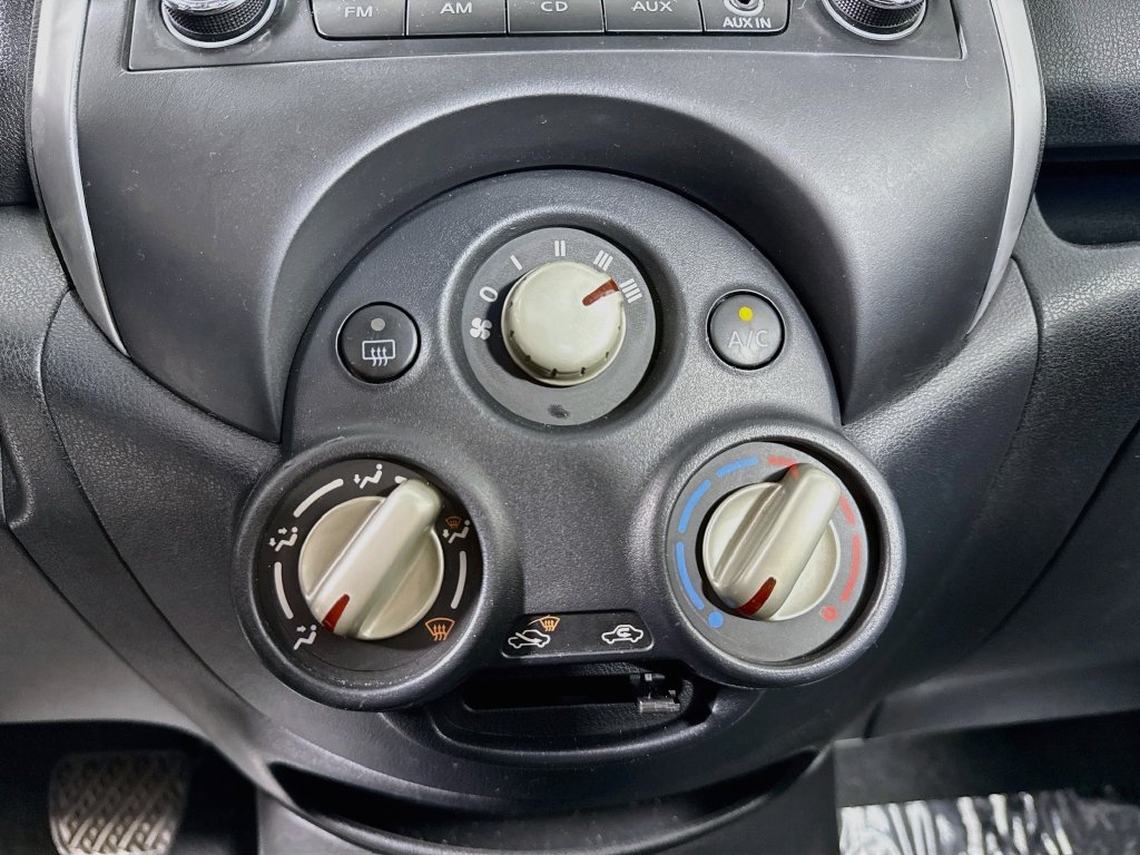 Nissan Versa Note photo 15