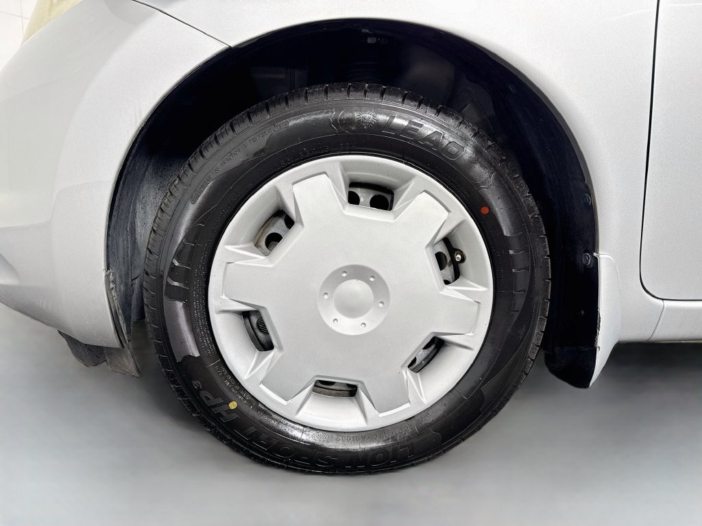 Nissan Versa Note photo 32