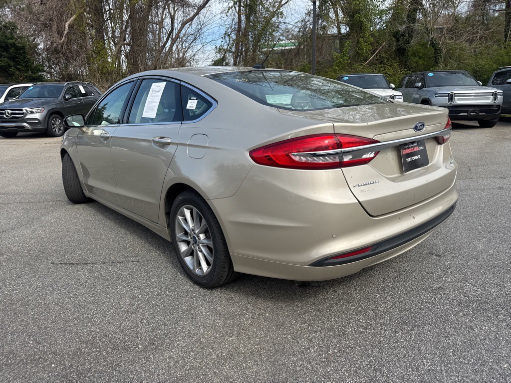 Ford Fusion photo 3