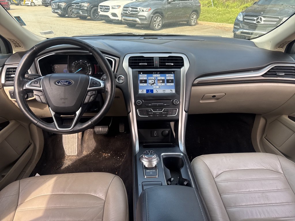Ford Fusion photo 10
