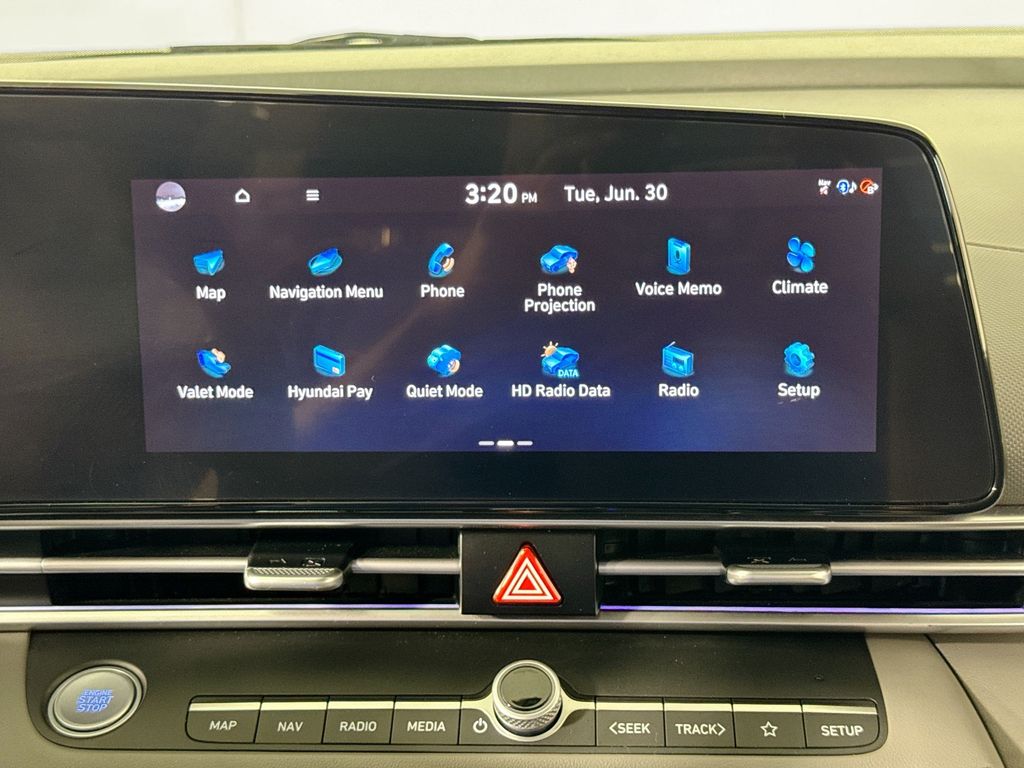 Hyundai Elantra photo 16