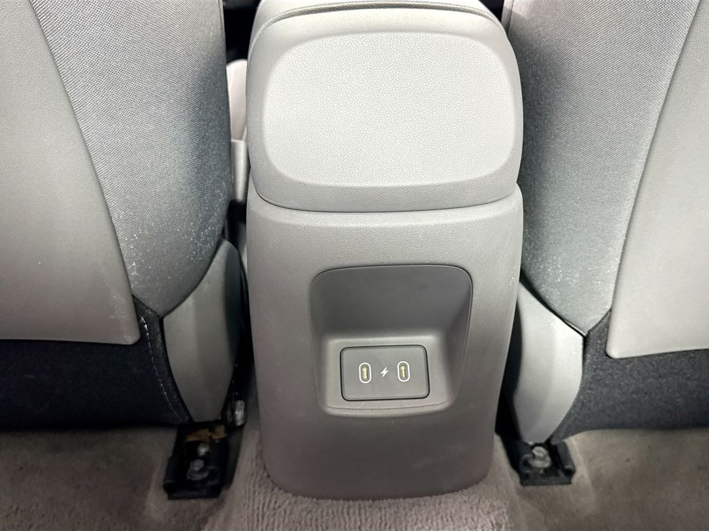 Hyundai Elantra photo 28