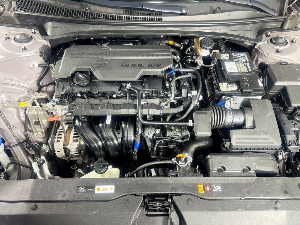 Hyundai Elantra photo 34