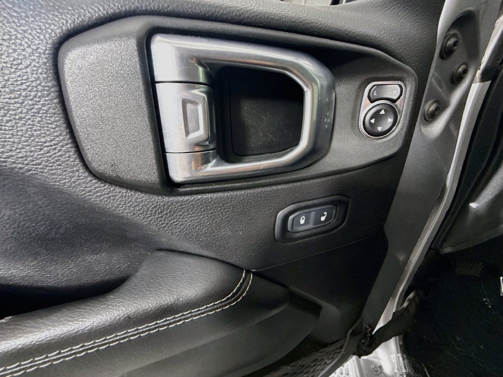 Photo 21 of this Jeep Wrangler