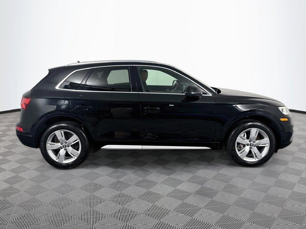 Photo 4 of this Audi Q5