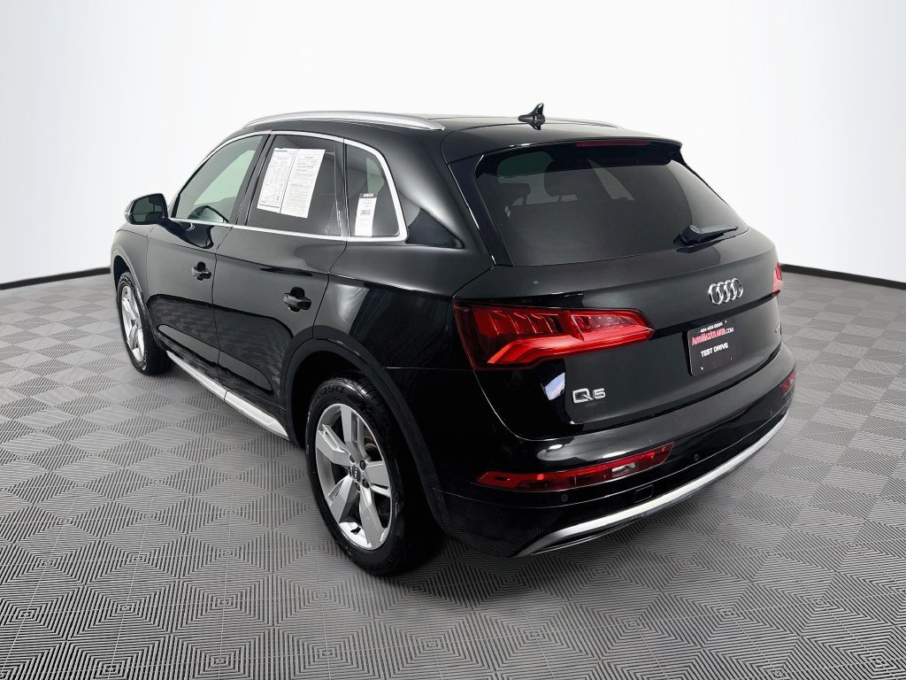 Photo 7 of this Audi Q5