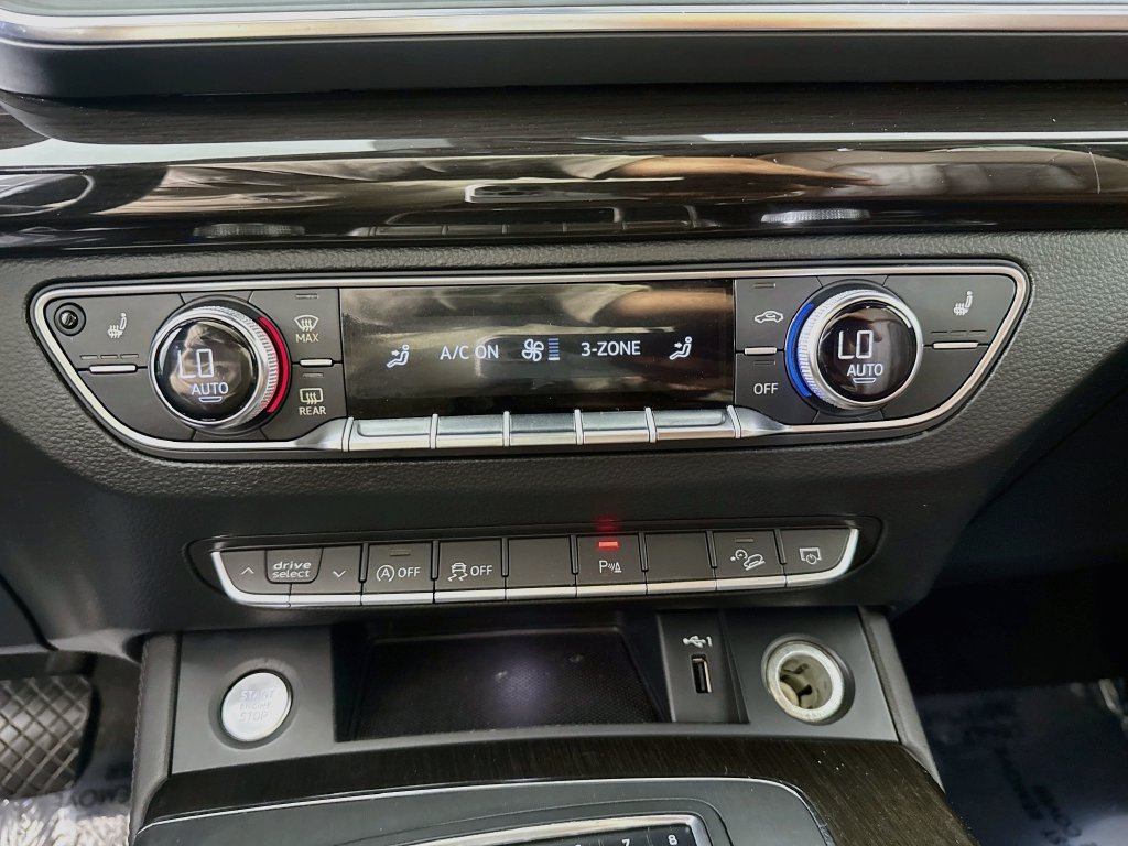Photo 16 of this Audi Q5