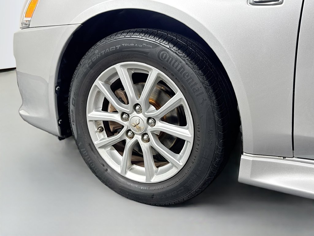Mitsubishi Lancer photo 33