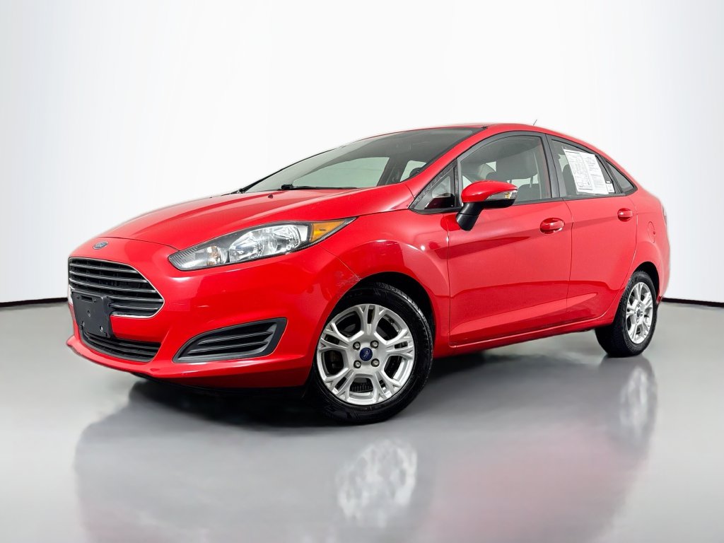 Ford Fiesta photo 2