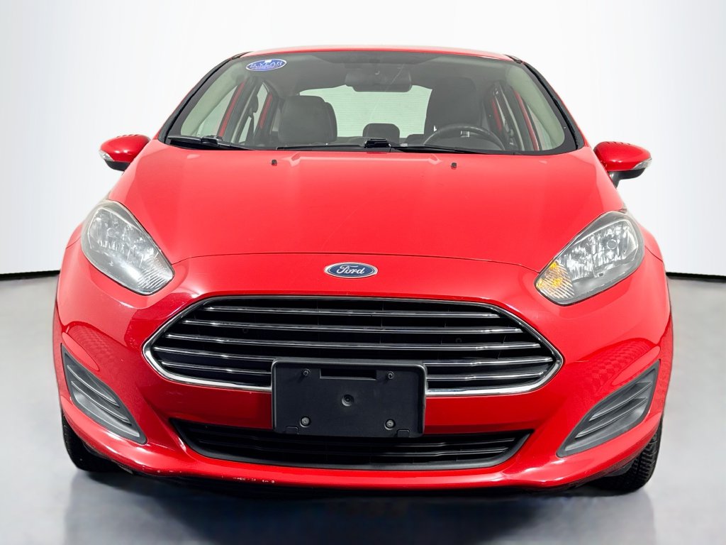Ford Fiesta photo 3