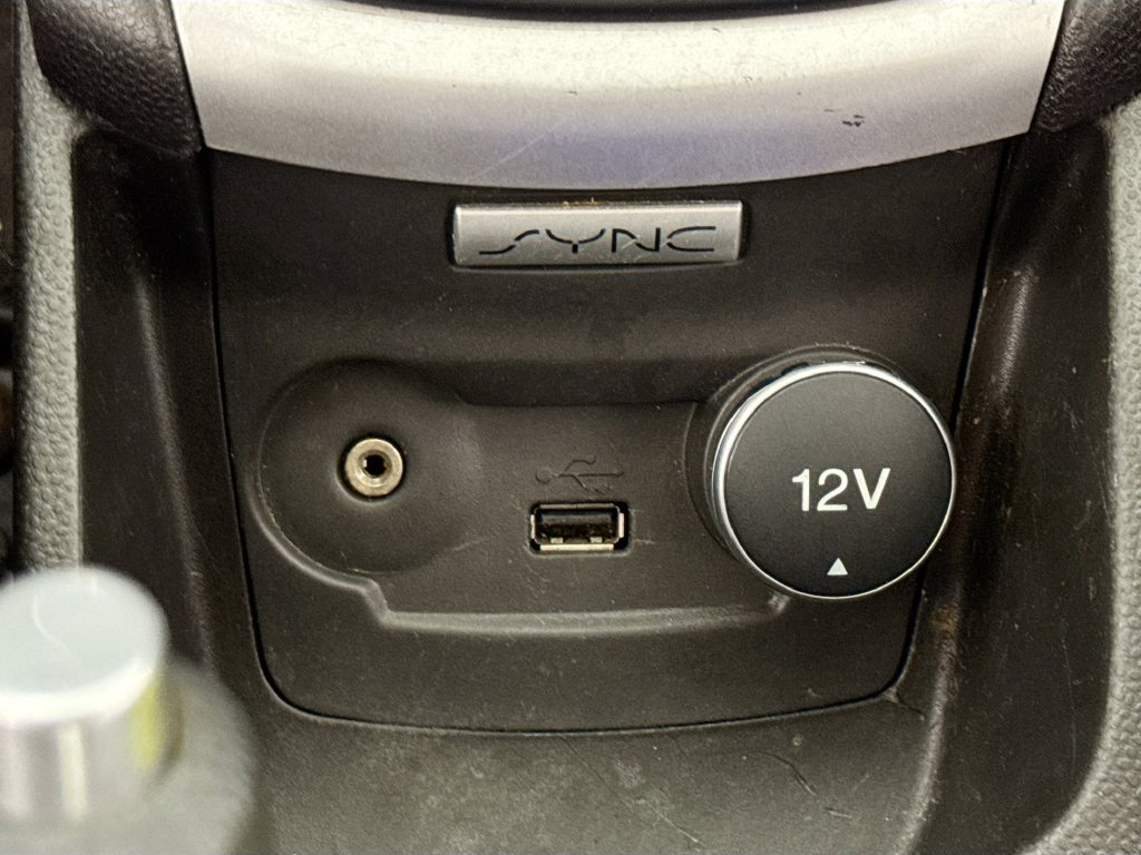 Ford Fiesta photo 17